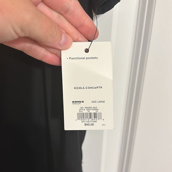 Little Black VNeck Dress with Pockets 💖 - Picture 4 of 7